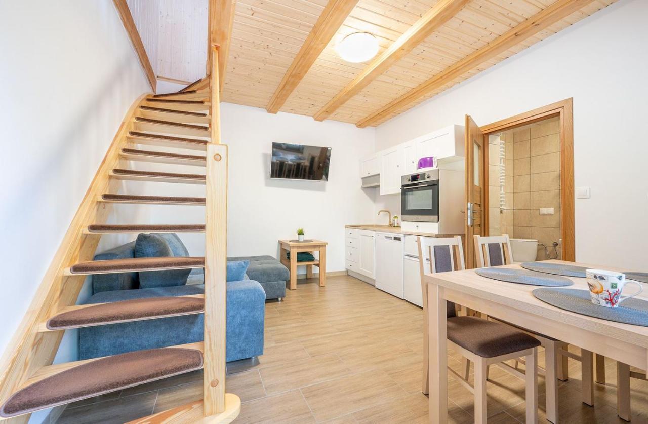 Apartamenty Stodola Jezierzany Exterior foto